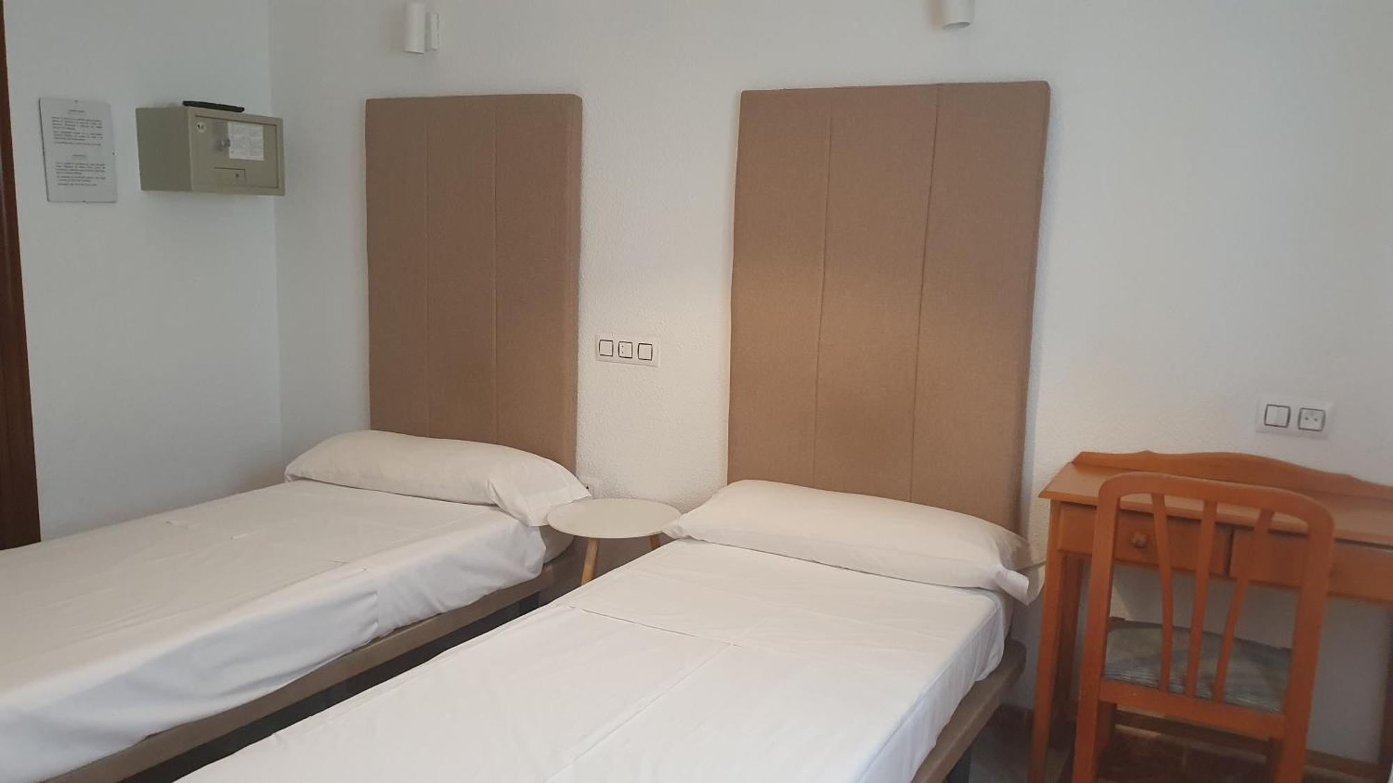 Fuencarral Kryse&Breogan Hotel Мадрид Екстериор снимка