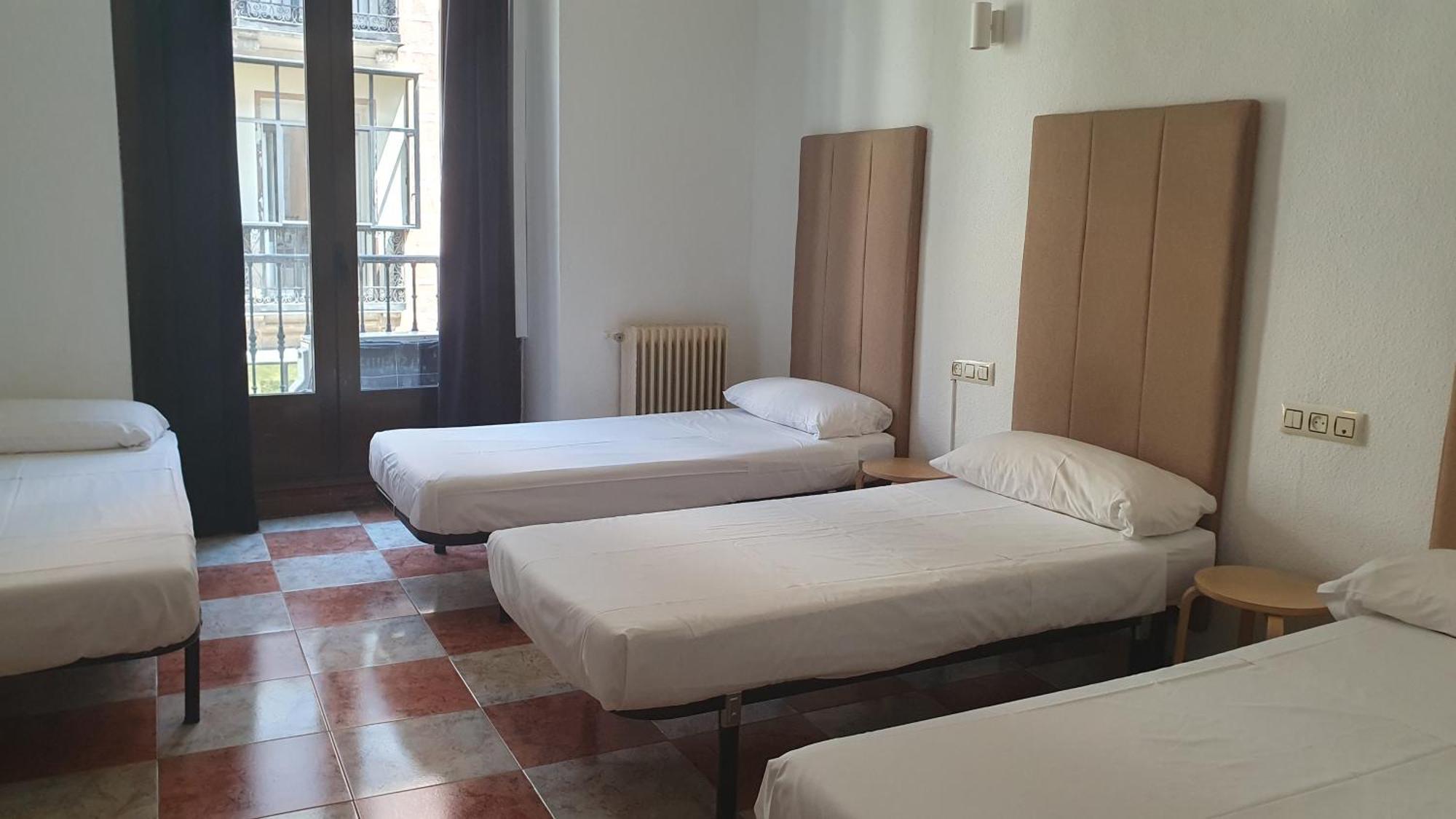 Fuencarral Kryse&Breogan Hotel Мадрид Екстериор снимка